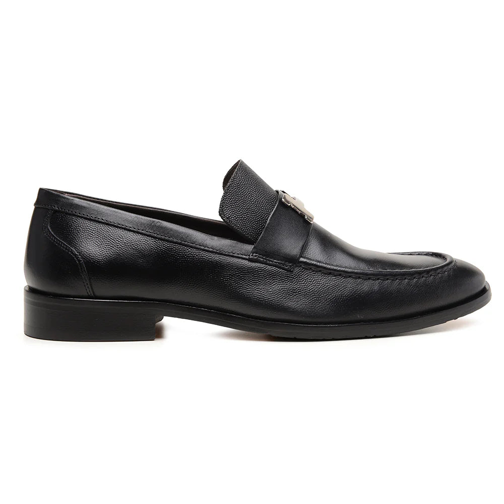 Mocassim Hermès Paris Preto Entalhe Cromado