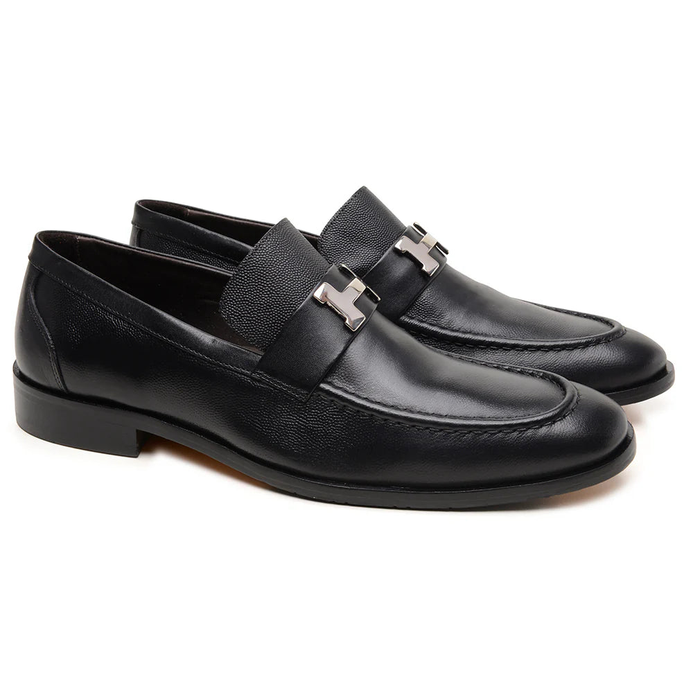 Mocassim Hermès Paris Preto Entalhe Cromado